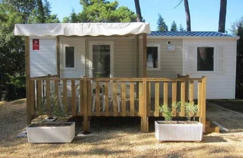 Mondragon Casa | Camping 3 étoiles - Piscine - eebeai