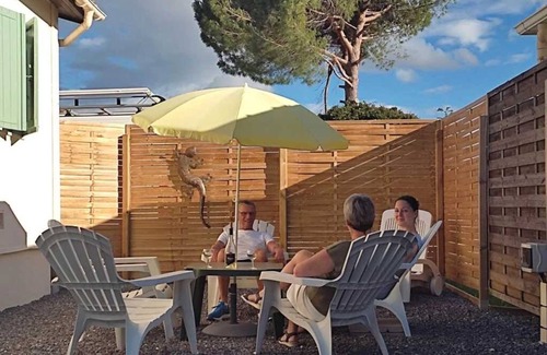 Massillargues-Attuech Casa | Camping 3 étoiles - Piscine - eehiig