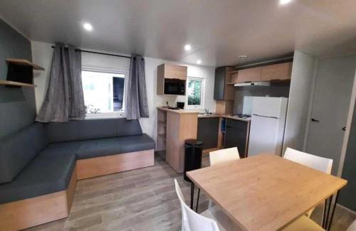 Secondigny Otro | Camping 4 étoiles - Piscine - ccbahgh