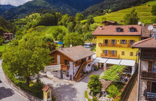 Tiarno di Sopra Alquiler De RV | Camping Albergo Casavecchia