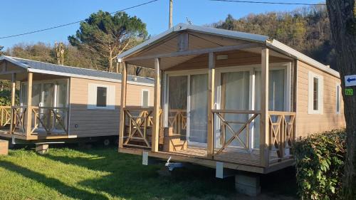 Tournon-sur-Rhone Otro | Camping Avec Piscine et Rivière à Tournon sur Rhône Ardèche "Les Foulons"