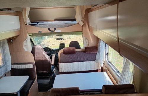 Pujo-le-Plan Otro | Camping car au bord de l eau