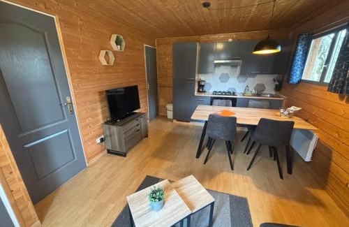 Saint-Bonnet-de-Condat Otro | Camping & Chalets La Santoire