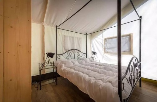 Brissac-Quince Alquiler De RV | Camping de l'Etang* - Unusual Premium Safari Tent 3 Rooms 4/5 people