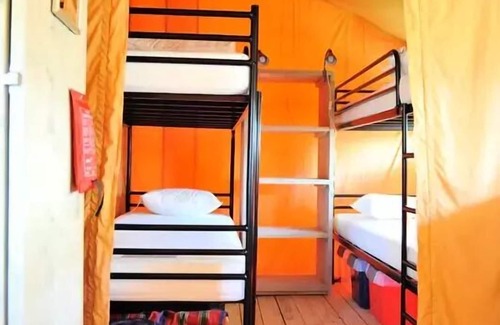 Brissac-Quince Alquiler De RV | Camping de l'Etang* - Unusual Nature Comfort Lodge Tent 3 rooms 5 people Without sanitary facilities