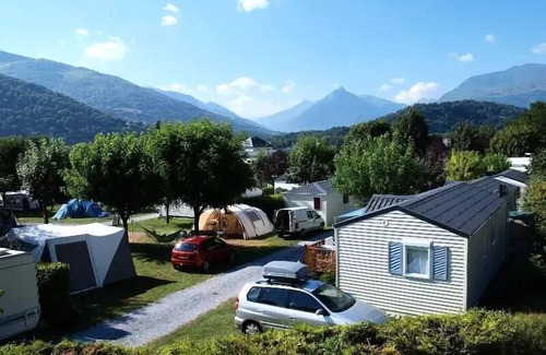 Ayzac-Ost Chalet De Esquí | Camping ecovillage SOLEIL DU PIBESTE **** - Chalet des MARMOTTES - 2 bedrooms = sheets + towels + cleaning for 4 people