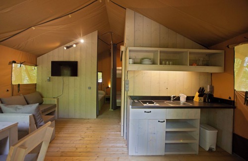 Etxarri-Aranatz Alquiler De RV | Camping Etxarri