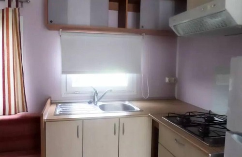 Brousses-et-Villaret Casa | Camping Le Martinet Rouge *** - Casa móvil 4 Habitaciones 6 Personas