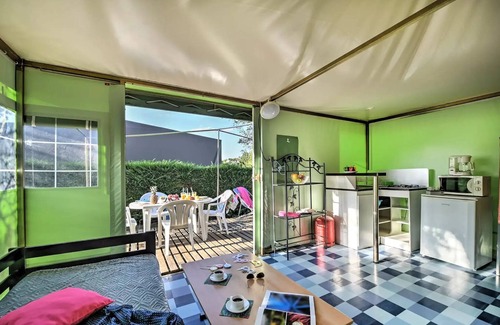 Anneyron Casa | Camping Flower la Châtaigneraie**** - Bungalow Funflower 3 rooms 4/6 people Without Sanitary