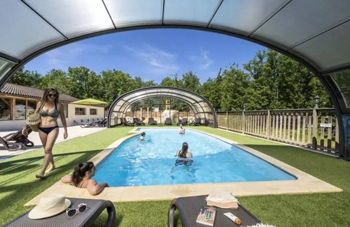 Cenac-et-Saint-Julien Villa | Camping Romanée Le Lou Castel**** - PREMIUM cottage - 2 bedrooms 4 people