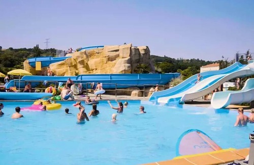 Chateauneuf-de-Galaure Casa | Camping Le Château de Galaure**** - Comfort XL 3-room mobile home 4 adults + 2 children
