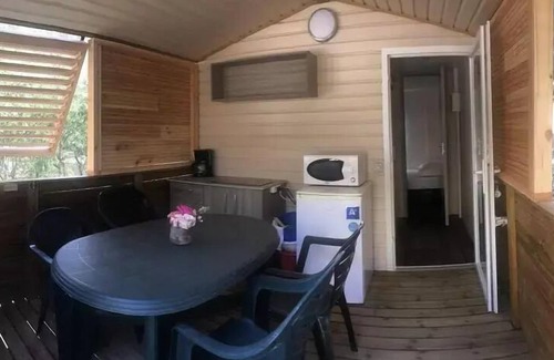 Saint-Jean-Pla-de-Corts Casa | Camping les Casteillets*** - Mobile home Vacanciale 3 rooms 4 people Without Toilets