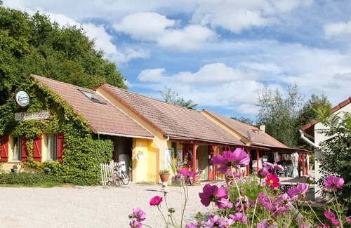 Saint-Leger-de-Fougeret Chalet De Esquí | Camping LA FOUGERAIE * - Panoramic Chalet Pilotis - 2 bedrooms 5 people