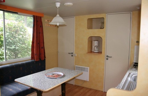 Les Pradeaux Alquiler De RV | Camping La Grange Fort