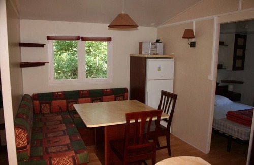 Les Pradeaux Alquiler De RV | Camping La Grange Fort