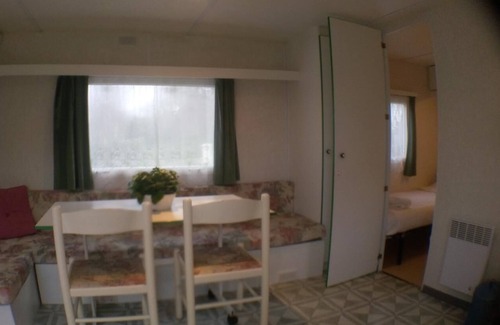 Ladignac le Long Alquiler De RV | Camping Ladignac Caravan Park