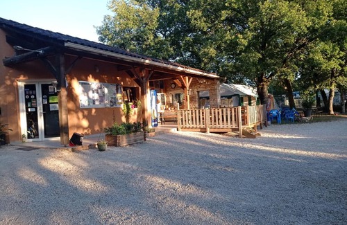 Limogne-en-Quercy Otro | CAMPING LE BEL AIR mobil home LE PALMIER 4 personnes