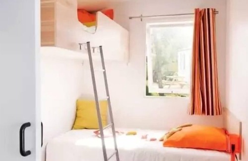 Canet-de-Salars Casa | Camping Le Caussanel* - Family Premium PMR 30m² - TV air conditioning 4 people