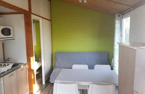 Le Grand Serre Chalet De Esquí | Camping le Grand Cerf **** - Chalet Comfort (30m2) with covered terrace, 2 bedrooms 5 people