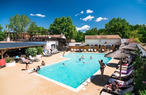 Canet Chalet De Esquí | Camping maeva Club Les Rivières **** - Chalet Gitotel 3 Rooms 5 People Air Conditioned + TV