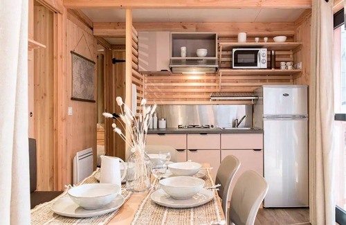 Laruns Casa | Camping maeva Escapades des Gaves **** - Cabin on Stilts 3 Rooms 5 People + TV
