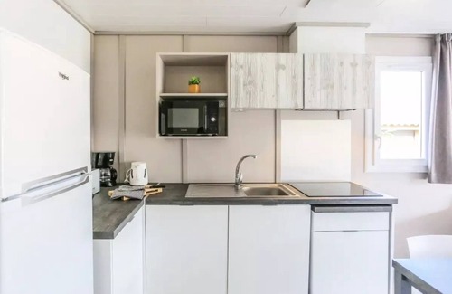 Olmeto Chalet De Esquí | Camping maeva Escapades Colomba **** - Prestige Chalet Sea View 4 Rooms 6 People Air Conditioned + TV
