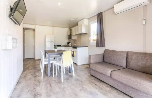 Olmeto Chalet De Esquí | Camping maeva Escapades Colomba **** - Prestige Chalet Sea View 4 Rooms 6 People Air Conditioned + TV