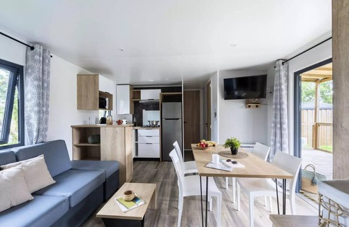 Perros-Guirec Casa | Camping maeva Respire Le Village Perrosien **** - Comfort Mobile Home 4 Rooms 6 People Air Conditioned + TV