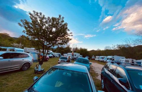 Eselnita Otro | Camping Mala Clisura Dunării