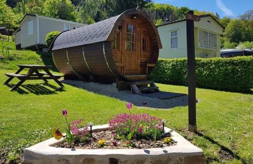 Echternach Chalet De Esquí | Camping Officiel Wollefsschlucht Echternach