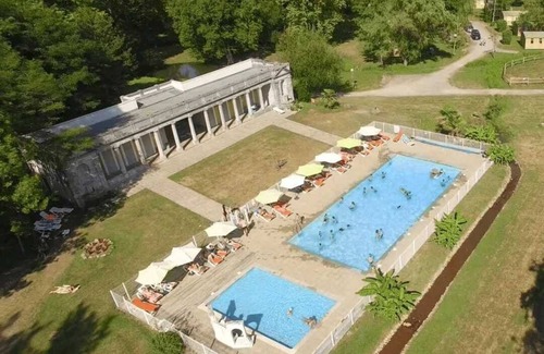 Montjoie-en-Couserans Casa | Camping - Piscine - ccbaieg