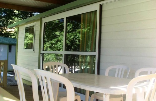 Saint-Girons Chalet De Esquí | Camping Park PALETES *** - Chalet 4 habitaciones 6 Personas