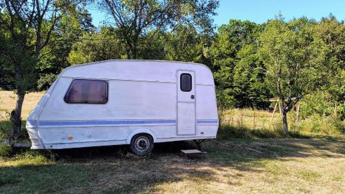 Cristolt Otro | Camping Poiana Stelelor