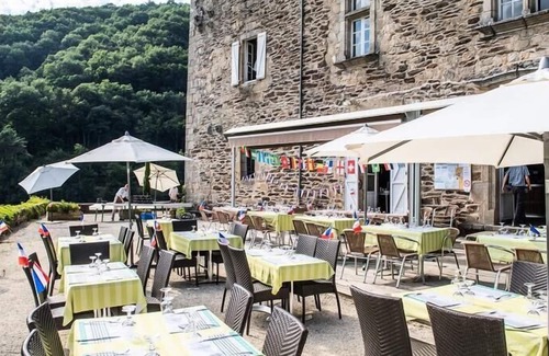 Saint Martial Entraygues Casa | Camping Sea Green Château Du Gibanel **** - Mobilhome for 6 People