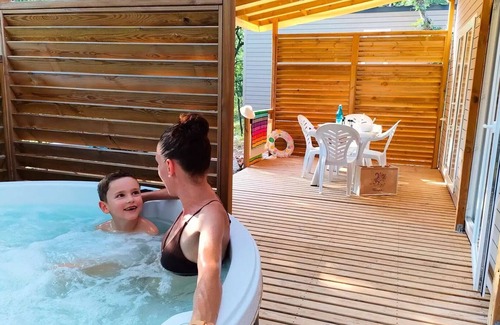 Bauduen Casa | Camping Tikayan Rives du Lac de Sainte Croix*** - Mobile home Arizona with Jacuzzi 4 rooms 6 people Air-conditioned
