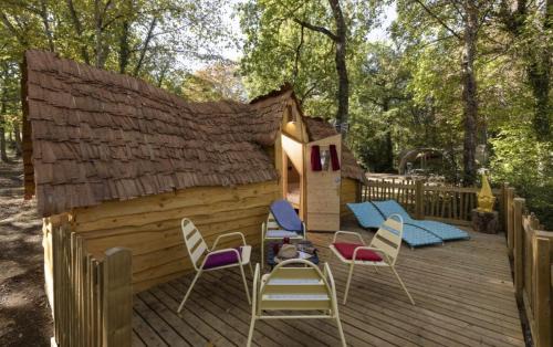 Andryes Otro | Camping USHUAÏA Villages Au Bois Joli