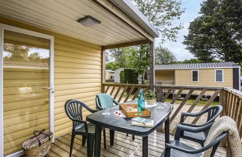 Nesles-la-Vallee Casa | CampingLe Grand Paris**** - Premium 4-room mobile home for 6 people