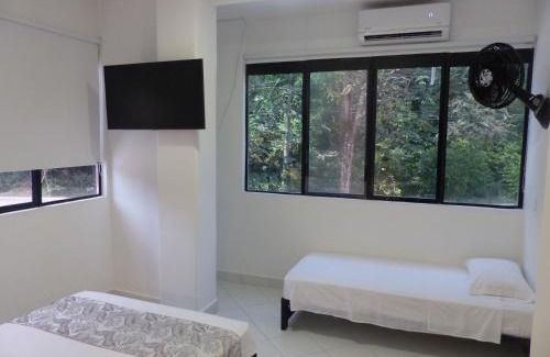 Puerto Triunfo Hotel | Campo Godoy