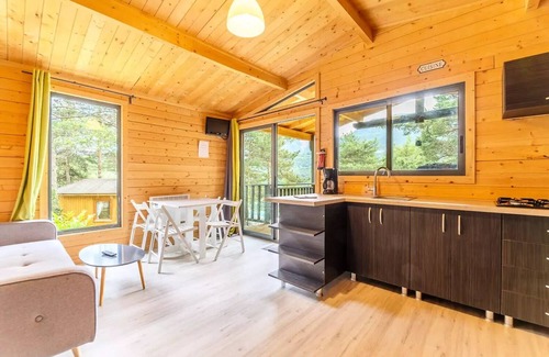 La Salle-en-Beaumont Casa | Campsite Le Champ Long**** - Mobile home without sanitary facilities for 6 people