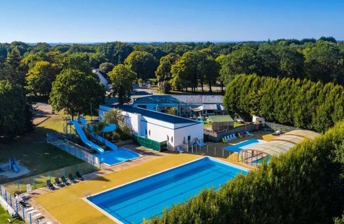Saint-Yvi Casa | Campsite Le Bois de Pleuven**** - Mobil-home Classic 4 rooms 6 people