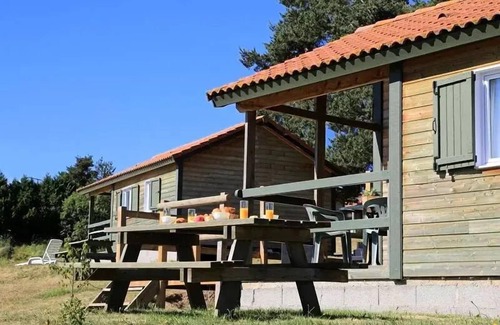 Chastanier Chalet De Esquí | Camping Les sous bois du Lac *** - Chalet Bois Edelweiss 3 habitaciones 5 personas