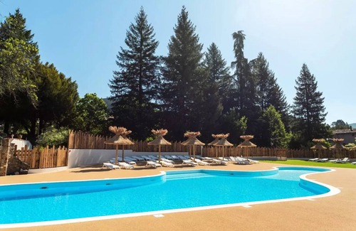Saumane Casa | Campsite maeva Escapades du Château de l'Hom **** - Cottage Comfort 5 Rooms 8/10 People Air-conditioned + TV