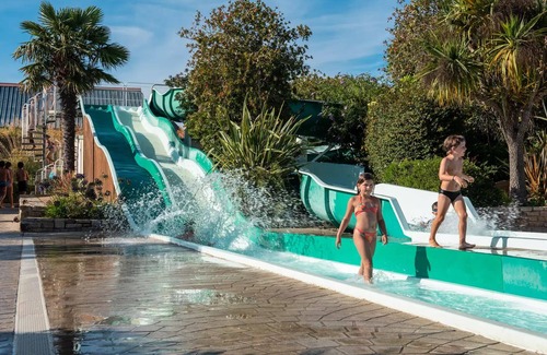 La Foret-Fouesnant Casa | Campsite of Keranterec**** - Cottage Le Classique Luxe 3 Rooms 4 People