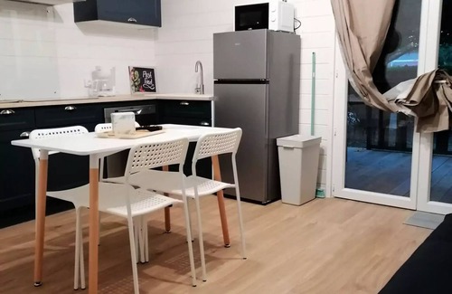 Paluds de Noves Chalet De Esquí | Campsite Verbela village **** - Chalet 32m² - 2 bedrooms 4 to 6 people - 4 people. included in the price