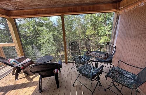Eagle Rock Casa | Camptown Cabin