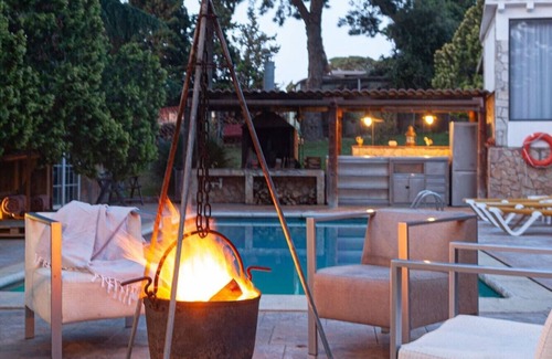 Vidreres Villa | CAN BERNARDI - VILLA DE RECREO Y DESCANSO EN MEDIO DE LA NATURALEZA (21 PAX)