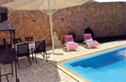 Petra Casa | Can Botellas
