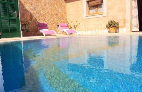 Petra Casa | Can Botellas