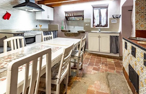 Veinat de Penedes Casa | Can Camós - Country house close to the Costa Brava