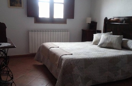 Torrelles de Foix Casa | Can Cruset agroturisme